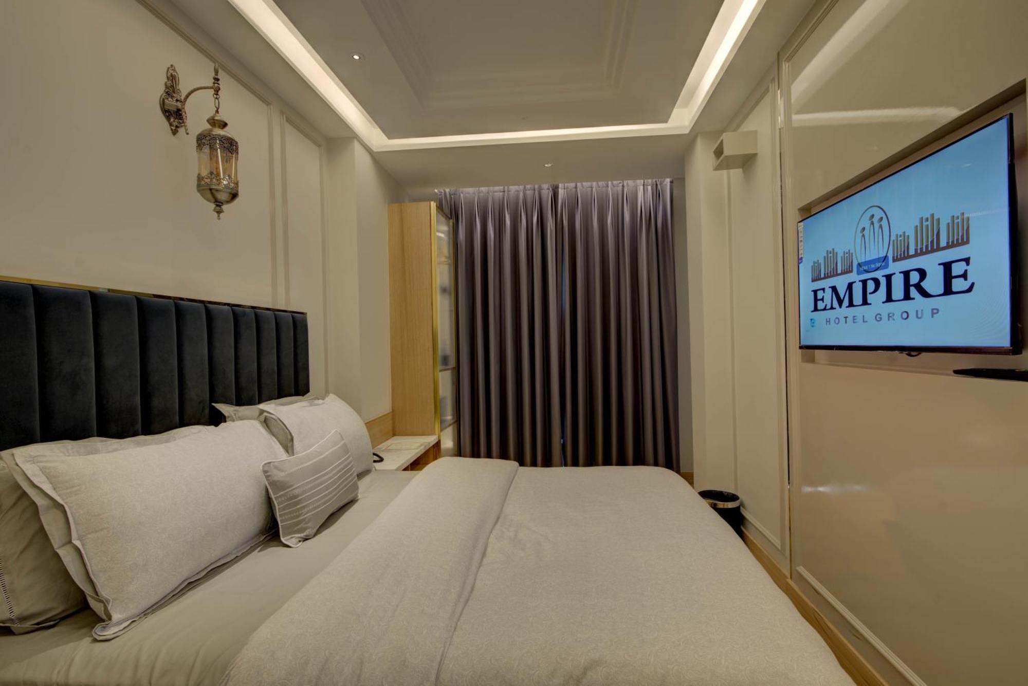 Empire Platinum Suites Nuova Delhi Esterno foto